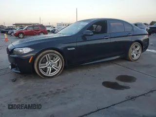2015 BMW 5 Series 550i z VIN WBAKN9C51FD961355, wystawiony jako Copart lot #78806904 z przebiegiem 99 442 mil mil oraz Szkoda całkowita • Salvage title. Historia ofert i sprzedaży dostępna na DreamBid. Obrazek 1.