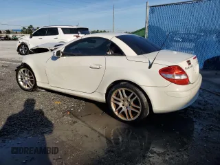 2007 Mercedes-Benz SLK-Class 3.0L with VIN WDBWK54FX7F151062, listed as a Copart auction lot 43152695 with 139,393 mi miles and Salvage Title. Bid and sale history available at carsss.com. Image 2.