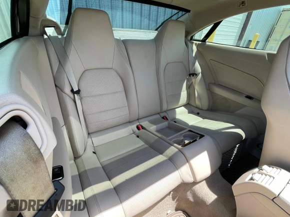 2014 Mercedes-Benz E 350 with VIN WDDKJ5KB3EF227193, listed as a Copart auction lot 63146475 with 138,046 mi miles and Clean title. Bid and sale history available at DreamBid. Image 6.