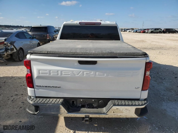 2019 Chevrolet Silverado 1500 LT with VIN 3GCPWCED7KG265538, listed as a Copart auction lot 42004655 with 69,933 mi miles and Salvage Title. Bid and sale history available at carsss.com. Image 6.