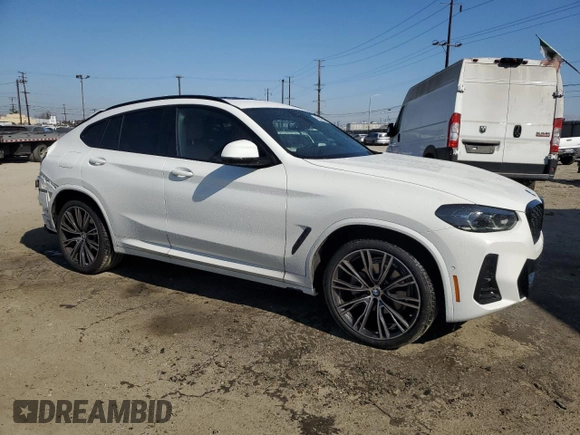 2024 BMW X4 xDrive30i with VIN 5UX33DT09R9W50136, listed as a Copart auction lot 46949595 with 6,467 mi miles and Salvage Title. Bid and sale history available at carsss.com. Image 4.