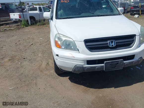 2004 Honda Pilot EX with VIN 2HKYF18514H614300, listed as a IAAI auction lot 42044675 with 251,963 mi miles. Bid and sale history available at carsss.com. Image 12.