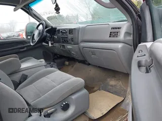2004 Ford F-250 XL z VIN 1FTNX21L24EB47242, wystawiony jako IAAI lot #41693622 z przebiegiem 117 411 mil mil oraz . Historia ofert i sprzedaży dostępna na DreamBid. Obrazek 5.