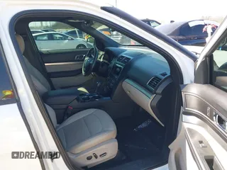 2018 Ford Explorer XLT z VIN 1FM5K7D85JGC71116, wystawiony jako IAAI lot #41901774 z przebiegiem 68 957 mil mil oraz . Historia ofert i sprzedaży dostępna na DreamBid. Obrazek 5.