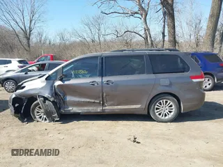 2012 Toyota Sienna XLE AAS with VIN 5TDYK3DC9CS227319, listed as a IAAI auction lot 41773806 with 178,803 mi miles and . Bid and sale history available at carsss.com. Image 14.