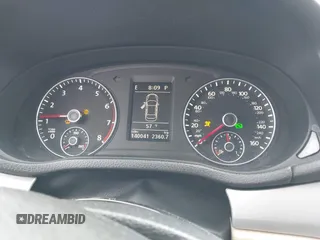 2012 Volkswagen Passat SE с VIN 1VWBP7A37CC095307, выставлен на аукционе IAAI как лот 42123857 с пробегом 140 041 миль миль и . История ставок и продаж доступна на DreamBid. Изображение 7.