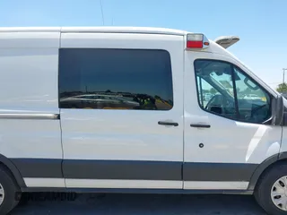 2017 Ford Transit z VIN 1FDYR2CM3HKA31676, wystawiony jako IAAI lot #42641414 z przebiegiem 315 686 mil mil oraz . Historia ofert i sprzedaży dostępna na DreamBid. Obrazek 13.