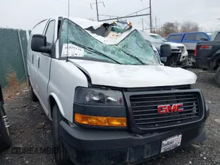 2024 GMC Savana Cargo Van with VIN 1GTW7AFPXR1165741, listed as a IAAI auction lot 41519130 with 1 mi miles. Bid and sale history available at carsss.com. Image 1.