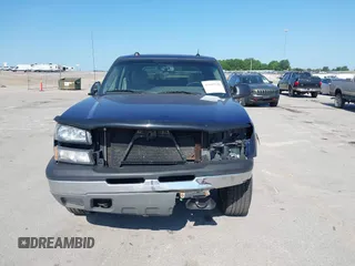 2005 Chevrolet Avalanche Z71 with VIN 3GNEK12Z95G177934, listed as a IAAI auction lot 42645320 with 195,523 mi miles and . Bid and sale history available at DreamBid. Image 6.
