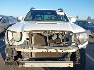 2006 Toyota Tacoma z VIN 5TELU42N66Z176139, wystawiony jako IAAI lot #41343253 z przebiegiem 145 719 mil mil oraz . Historia ofert i sprzedaży dostępna na DreamBid. Obrazek 13.