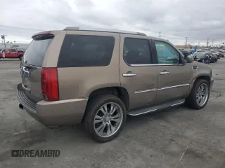 2007 Cadillac Escalade z VIN 1GYEC63887R282843, wystawiony jako Copart lot #53386595 z przebiegiem 170 034 mil mil oraz Szkoda całkowita • Salvage title. Historia ofert i sprzedaży dostępna na DreamBid. Obrazek 3.