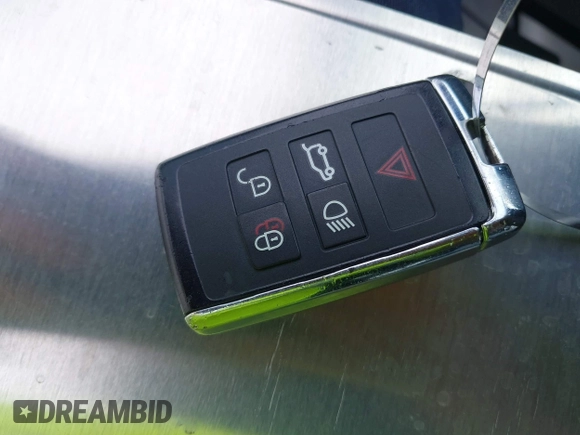 2023 Land Rover Defender X-Dynamic SE с VIN SALE27EUXP2114986, выставлен на аукционе IAAI как лот 42302857 с пробегом 29 384 миль миль и . История ставок и продаж доступна на DreamBid. Изображение 11.