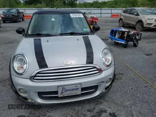 2011 MINI Hardtop with VIN WMWSU3C51BT183770, listed as a Copart auction lot 57337375 with 109,216 mi miles and Clean Title. Bid and sale history available at DreamBid. Image 5.