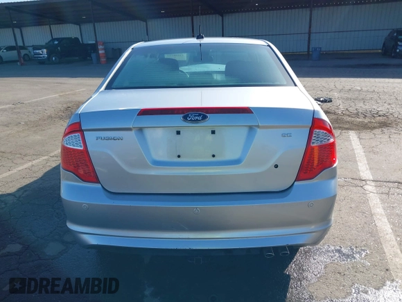 2011 Ford Fusion SE with VIN 3FAHP0HA0BR144927, listed as a IAAI auction lot 41938722 with 138,207 mi miles. Bid and sale history available at carsss.com. Image 17.