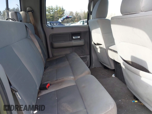 2007 Ford F-150 XLT with VIN 1FTPW14537FB66030, listed as a IAAI auction lot 41704020 with 202,870 mi miles. Bid and sale history available at carsss.com. Image 8.