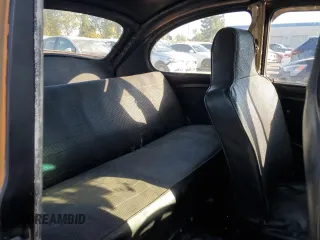 1971 Volkswagen Beetle with VIN 1112121729, listed as a Copart auction lot 88161105 with 16,992 mi miles and Salvage Title. Bid and sale history available at DreamBid. Image 10.