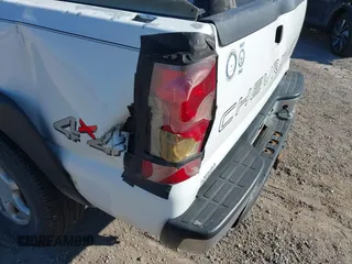 2003 Chevrolet Silverado 1500 LS with VIN 2GCEK19V631383603, listed as a IAAI auction lot 41244195 with 189,135 mi miles and . Bid and sale history available at DreamBid. Image 6.