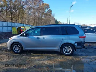 2016 Toyota Sienna XLE with VIN 5TDYK3DC3GS744752, listed as a IAAI auction lot 41077851 with 147,319 mi miles. Bid and sale history available at carsss.com. Image 15.