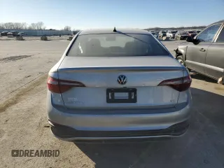 2022 Volkswagen Jetta SE with VIN 3VW7M7BU8NM004469, listed as a Copart auction lot 41758645 with 39,124 mi miles and Salvage title. Bid and sale history available at DreamBid. Image 6.