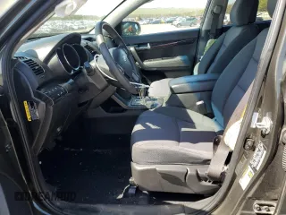 2012 Kia Sorento LX with VIN 5XYKT4A25CG300607, listed as a Copart auction lot 54939775 with 183,995 mi miles and Salvage Title. Bid and sale history available at carsss.com. Image 7.