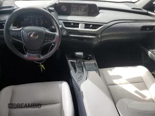 2019 Lexus UX 200 z VIN JTHY3JBH5K2016803, wystawiony jako Copart lot #51068815 z przebiegiem 58 072 mil mil oraz Nie do naprawy • Non repairable. Historia ofert i sprzedaży dostępna na DreamBid. Obrazek 8.