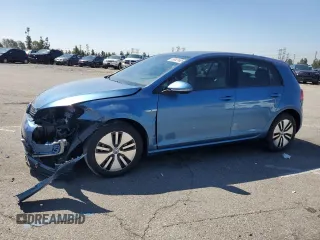 2015 Volkswagen Golf SEL Premium z VIN WVWPP7AUXFW902150, wystawiony jako Copart lot #55882685 z przebiegiem 57 770 mil mil oraz Szkoda całkowita • Salvage title. Historia ofert i sprzedaży dostępna na DreamBid. Obrazek 1.