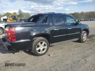 2013 Chevrolet Avalanche LTZ with VIN 3GNTKGE77DG317983, listed as a Copart auction lot 73605784 with 181,877 mi miles and Salvage Title. Bid and sale history available at carsss.com. Image 3.