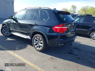2008 BMW X5 4.8i z VIN 5UXFE83578LZ47417, wystawiony jako IAAI lot #42103465 z przebiegiem 130 942 mil mil oraz . Historia ofert i sprzedaży dostępna na DreamBid. Obrazek 3.