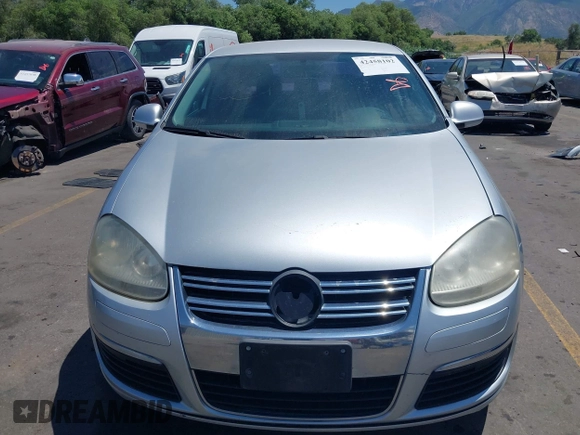 2007 Volkswagen Jetta 2.5 with VIN 3VWRF71K27M000620, listed as a IAAI auction lot 42458102 with 147,996 mi miles and . Bid and sale history available at DreamBid. Image 13.