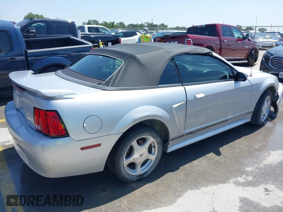 2001 Ford Mustang Deluxe с VIN 1FAFP44451F208230, выставлен на аукционе IAAI как лот 42191956 с пробегом 118 287 миль миль и . История ставок и продаж доступна на DreamBid. Изображение 4.