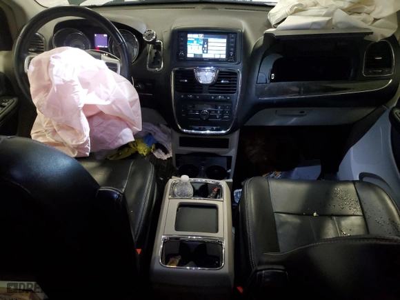 2014 Chrysler Town & Country Touring with VIN 2C4RC1BG7ER395273, listed as a Copart auction lot 51476915 with 145,764 mi miles and Clean Title. Bid and sale history available at carsss.com. Image 8.