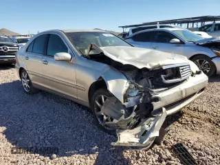 2004 Mercedes-Benz C 320 with VIN WDBRF64JX4F448792, listed as a Copart auction lot 84728494 with 156,923 mi miles and Salvage Title. Bid and sale history available at DreamBid. Image 4.