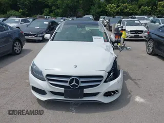 2017 Mercedes-Benz C 300 z VIN 55SWF4JB0HU201974, wystawiony jako IAAI lot #42321027 z przebiegiem 124 958 mil mil oraz . Historia ofert i sprzedaży dostępna na DreamBid. Obrazek 12.