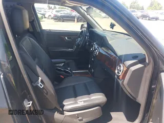2013 Mercedes-Benz GLK with VIN WDCGG8JBXDG051067, listed as a IAAI auction lot 42107151 with 123,576 mi miles. Bid and sale history available at carsss.com. Image 5.