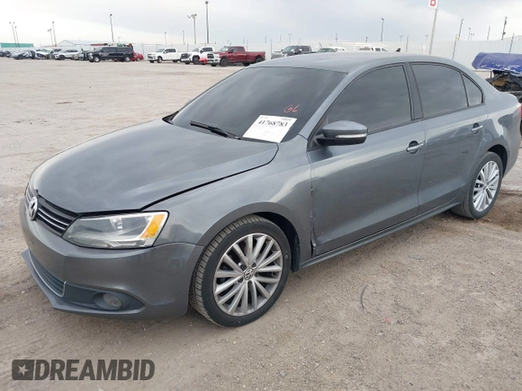 2011 Volkswagen Jetta SEL z VIN 3VWGX7AJ3BM328200, wystawiony jako IAAI lot #41768783 z przebiegiem 159 084 mil mil oraz . Historia ofert i sprzedaży dostępna na DreamBid. Obrazek 2.