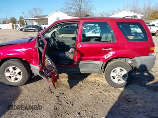 2007 Ford Escape XLS с VIN 1FMYU02Z87KA40260, выставлен на аукционе IAAI как лот 41588287 с пробегом 188 144 миль миль и . История ставок и продаж доступна на DreamBid. Изображение 14.