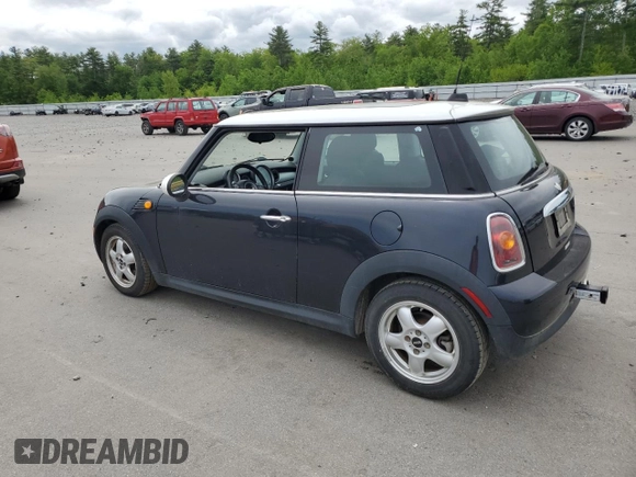 2009 MINI Hardtop z VIN WMWMF33559TW70161, wystawiony jako Copart lot #58711205 z przebiegiem 136 887 mil mil oraz Tytuł czysty. Historia ofert i sprzedaży dostępna na DreamBid. Obrazek 2.