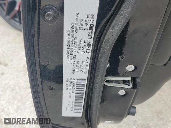 2014 Chrysler 300 S z VIN 2C3CCABG1EH336848, wystawiony jako Copart lot #50822875 z przebiegiem 75 204 mil mil oraz Szkoda całkowita • Salvage title. Historia ofert i sprzedaży dostępna na DreamBid. Obrazek 14.