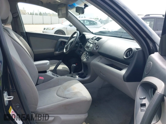 2007 Toyota RAV4 Limited with VIN JTMBD31V376048608, listed as a IAAI auction lot 42045021 with 180,458 mi miles. Bid and sale history available at carsss.com. Image 5.