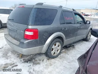 2006 Ford Freestyle SEL with VIN 1FMZK02186GA31449, listed as a IAAI auction lot 41628122 with 193,182 mi miles. Bid and sale history available at carsss.com. Image 4.