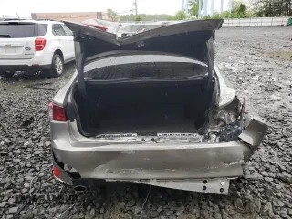 2016 Lexus IS 300/350 z VIN JTHCM1D27G5009762, wystawiony jako Copart lot #55401185 z przebiegiem 105 739 mil mil oraz Szkoda całkowita • Salvage title. Historia ofert i sprzedaży dostępna na DreamBid. Obrazek 6.
