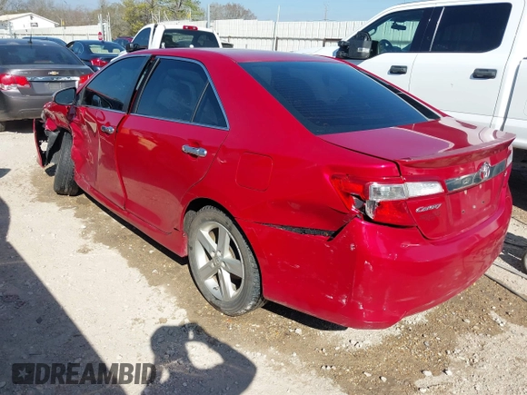 2014 Toyota Camry L with VIN 4T1BF1FK1EU817205, listed as a IAAI auction lot 41753999 with 162,984 mi miles. Bid and sale history available at carsss.com. Image 3.