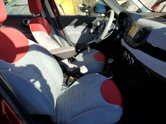 2014 FIAT 500L Easy with VIN ZFBCFABH3EZ026909, listed as a Copart auction lot 44582835 with 104,137 mi miles and Salvage Title. Bid and sale history available at DreamBid. Image 7.