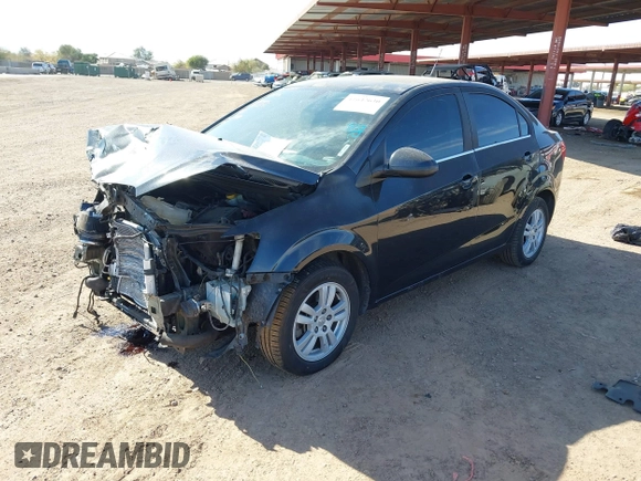 2014 Chevrolet Sonic LT z VIN 1G1JC5SB7E4204374, wystawiony jako IAAI lot #41642630 z przebiegiem 100 282 mil mil oraz . Historia ofert i sprzedaży dostępna na DreamBid. Obrazek 17.