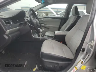 2015 Toyota Camry XLE z VIN 4T1BF1FK2FU043676, wystawiony jako Copart lot #55068485 z przebiegiem 120 629 mil mil oraz Szkoda całkowita • Salvage title. Historia ofert i sprzedaży dostępna na DreamBid. Obrazek 7.