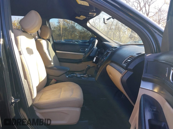 2017 Ford Explorer z VIN 1FM5K7B88HGD05787, wystawiony jako IAAI lot #40861587 z przebiegiem 103 715 mil mil oraz . Historia ofert i sprzedaży dostępna na DreamBid. Obrazek 5.