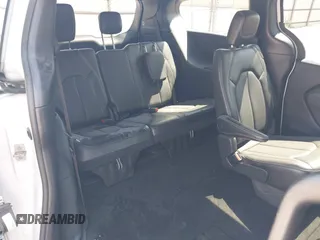 2025 Chrysler Pacifica Select with VIN 2C4RC1BG7SR509591, listed as a IAAI auction lot 42533235 with 19,520 mi miles and . Bid and sale history available at DreamBid. Image 8.