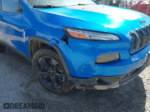 2018 Jeep Cherokee Latitude z VIN 1C4PJMCB5JD592960, wystawiony jako IAAI lot #41599164 z przebiegiem 155 038 mil mil oraz . Historia ofert i sprzedaży dostępna na DreamBid. Obrazek 6.