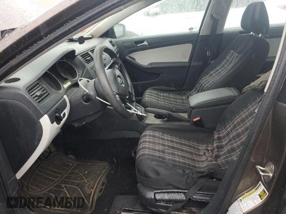 2015 Volkswagen Jetta S z VIN 3VW2K7AJ5FM293481, wystawiony jako Copart lot #58336035 z przebiegiem Nie podano mil oraz Szkoda całkowita • Salvage title. Historia ofert i sprzedaży dostępna na DreamBid. Obrazek 7.