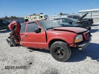 2001 GMC Sonoma SLS w/1SF Pkg with VIN 1GTCS195318130532, listed as a Copart auction lot 76083064 with 0 mi miles and Salvage Title. Bid and sale history available at carsss.com. Image 4.